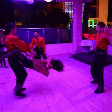 Maya World فندق 4*