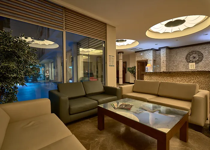 Hotel Maya World 4*