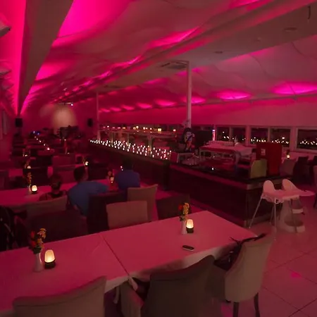 ホテル Arbatt Hotel Marmaris