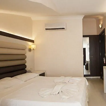 Hotell Arbatt 4*