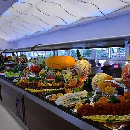 Arbatt 酒店 马尔马里斯