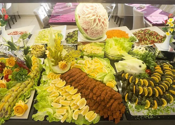 Maya World מרמריס