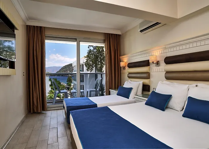 Maya World מרמריס