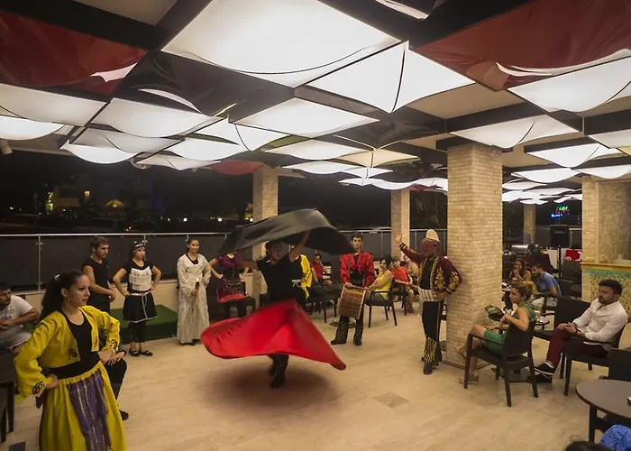 Maya World מלון מרמריס